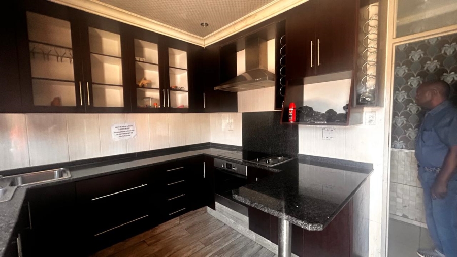 5 Bedroom Property for Sale in Sasolburg Ext 1 Free State